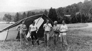 SpaceLab crew Ulf Merbold, Wubbo Ockels, hang gliding instructors Don Guess and Dick Heckman, with Spacelab astronaut Claude Nicollier in 1980