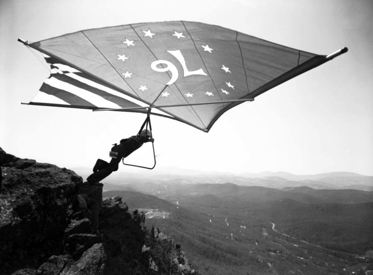 John Sears launches at Grandfather Mountain in his Seagull III in April 1976