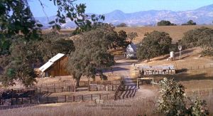 Farm in the Salinas valley: Screenshot from 'Of Mice and Men', MGM 1992
